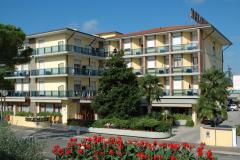 Отель Hotel Dolomiti на термальном курорте Абано Терме