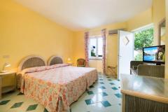 Отель Hotel Oasi Castiglione на термальных источниках на острове Искья