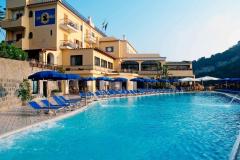 Отель с термальными бассейнами на Искье  Hotel San Lorenzo Thermal Spa 4*
