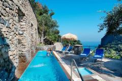 Отель с термальными бассейнами на Искье  Hotel San Lorenzo Thermal Spa 4*